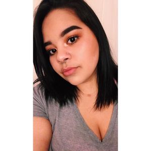 Meet your Posher, Alysha